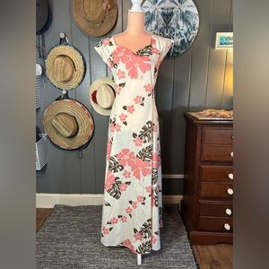 Hawaiian Aloha Hibiscus Dress by Winnie Fashion - Size Extra Large